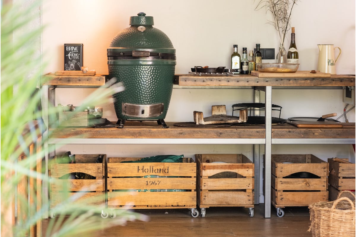 Big Green Egg Medium z podstawą stołową