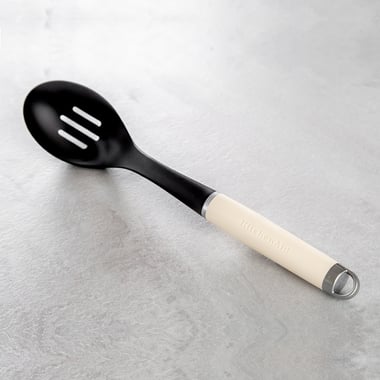 Łyżka kuchenna ażurowa Coreline kremowa - 3
